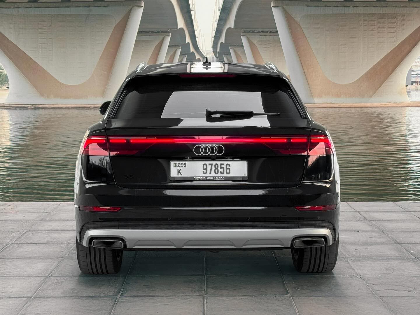 Audi Q8 — alternate angle