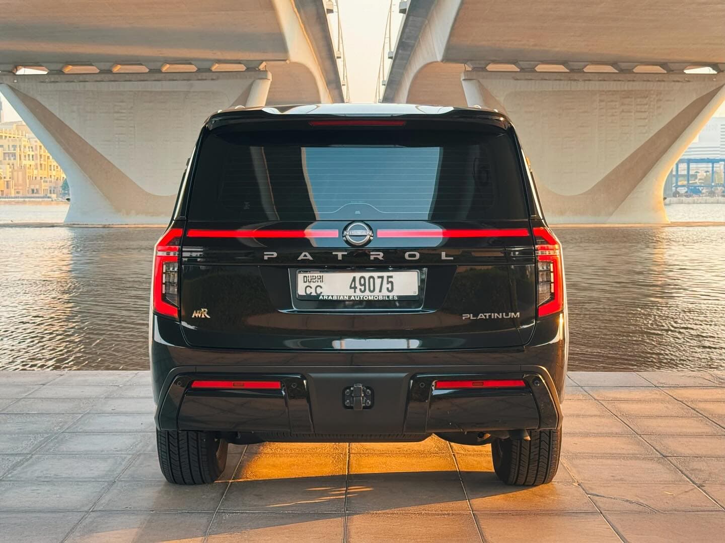 Nissan Patrol — alternate angle
